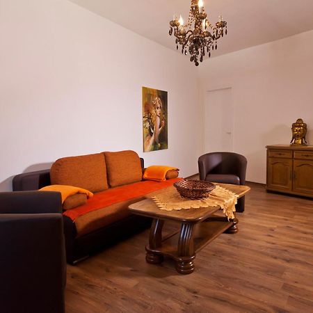 Ferienhaus Arianna Apartment Трабен-Трарбах Екстериор снимка