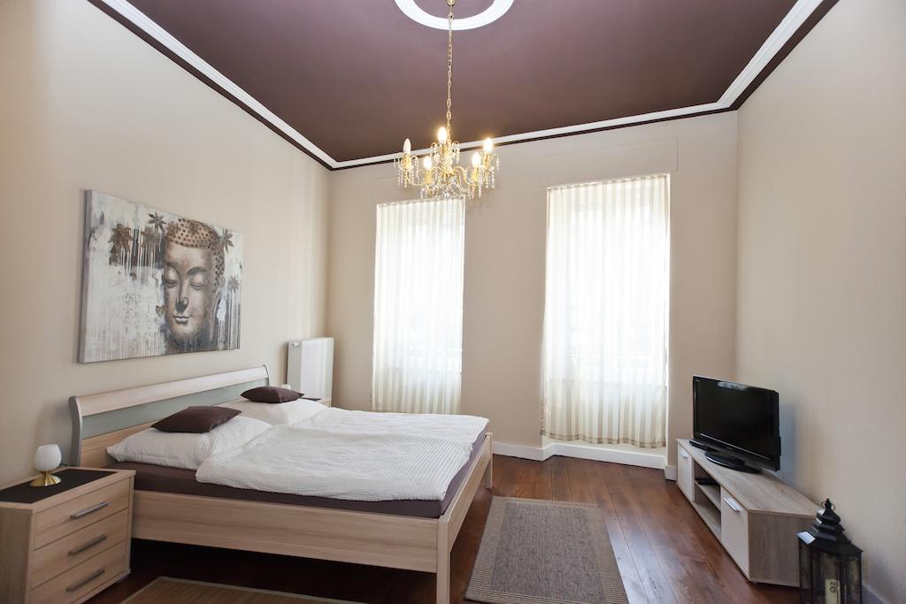 Ferienhaus Arianna Apartment Трабен-Трарбах Стая снимка